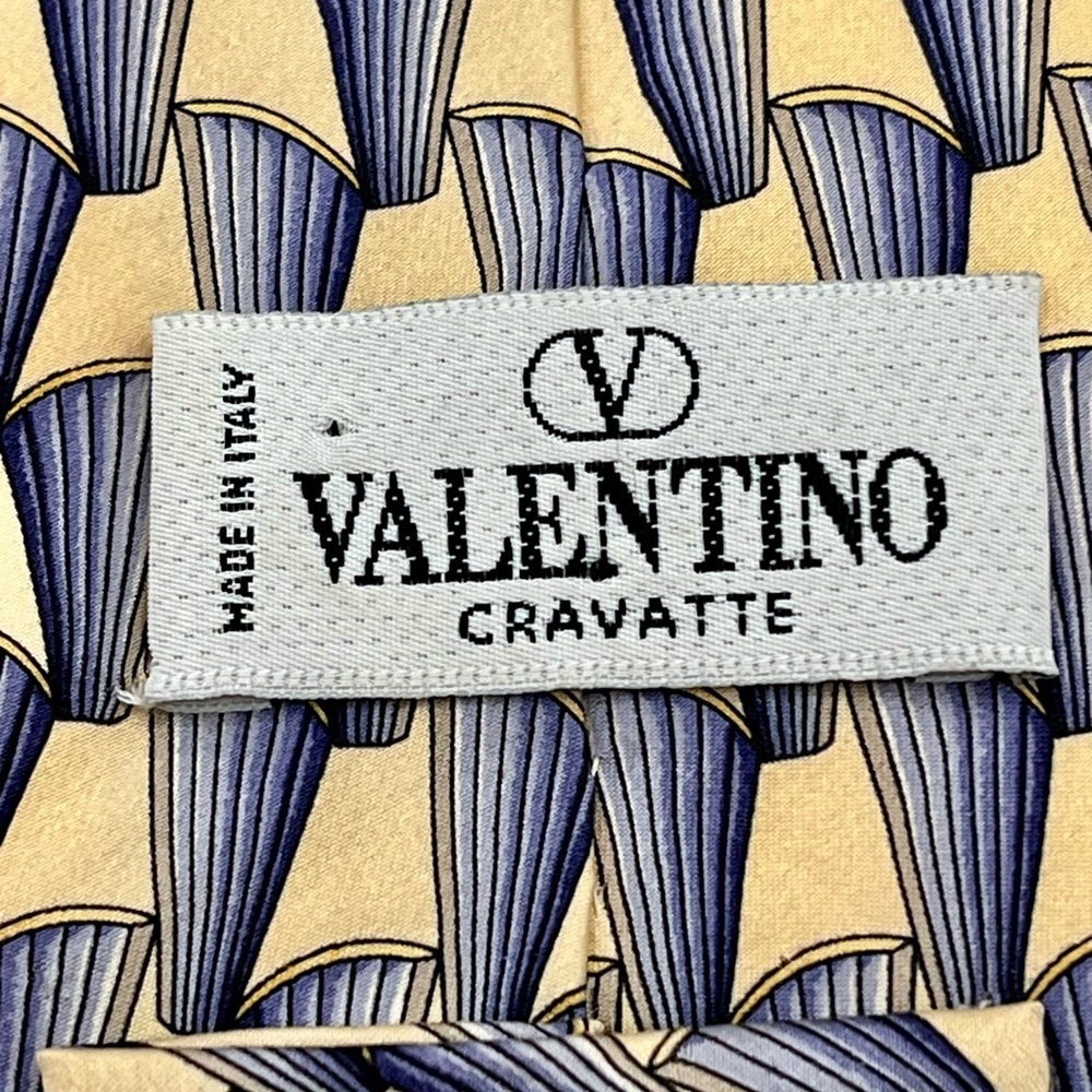Vintage Geometric Pattern Valentino Silk Tie Made In Italy - Picture 4 of 13